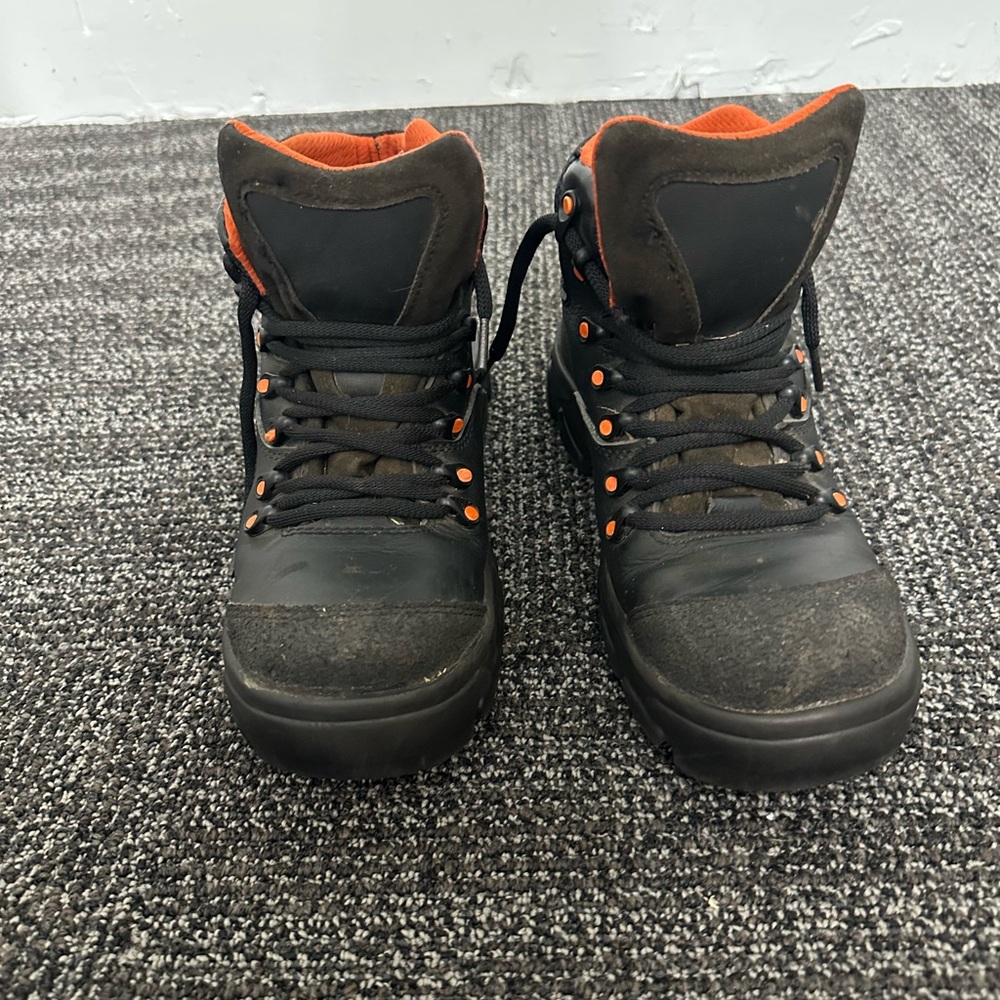 D Magno Women’s 7 Steel Toe Work Shoes Black Leather Safety Slip Resistant